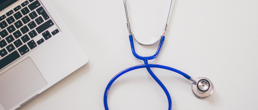 医疗损害案件由谁举证