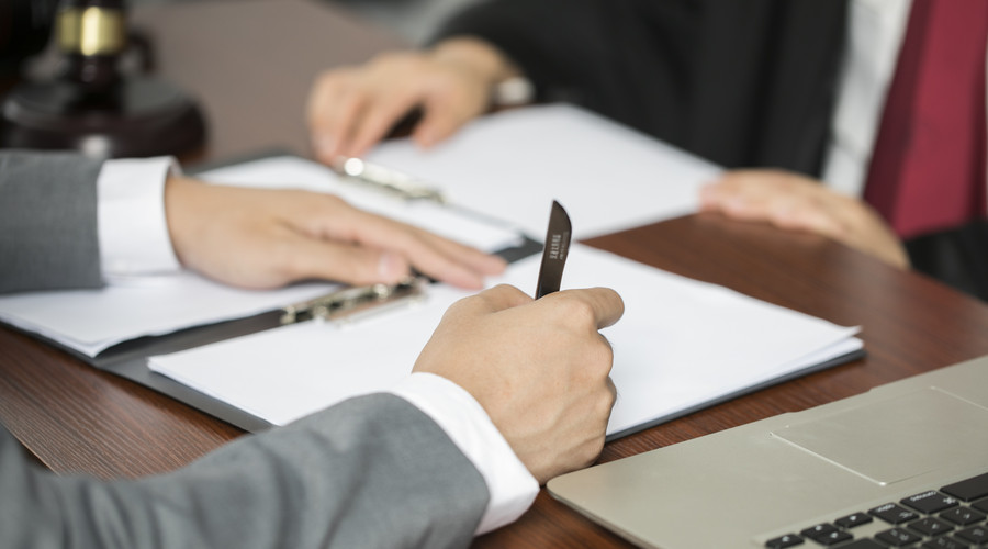 单身证明在哪里开，如何开