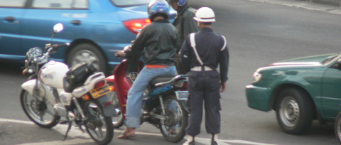 两个摩托车交通事故责任纠纷